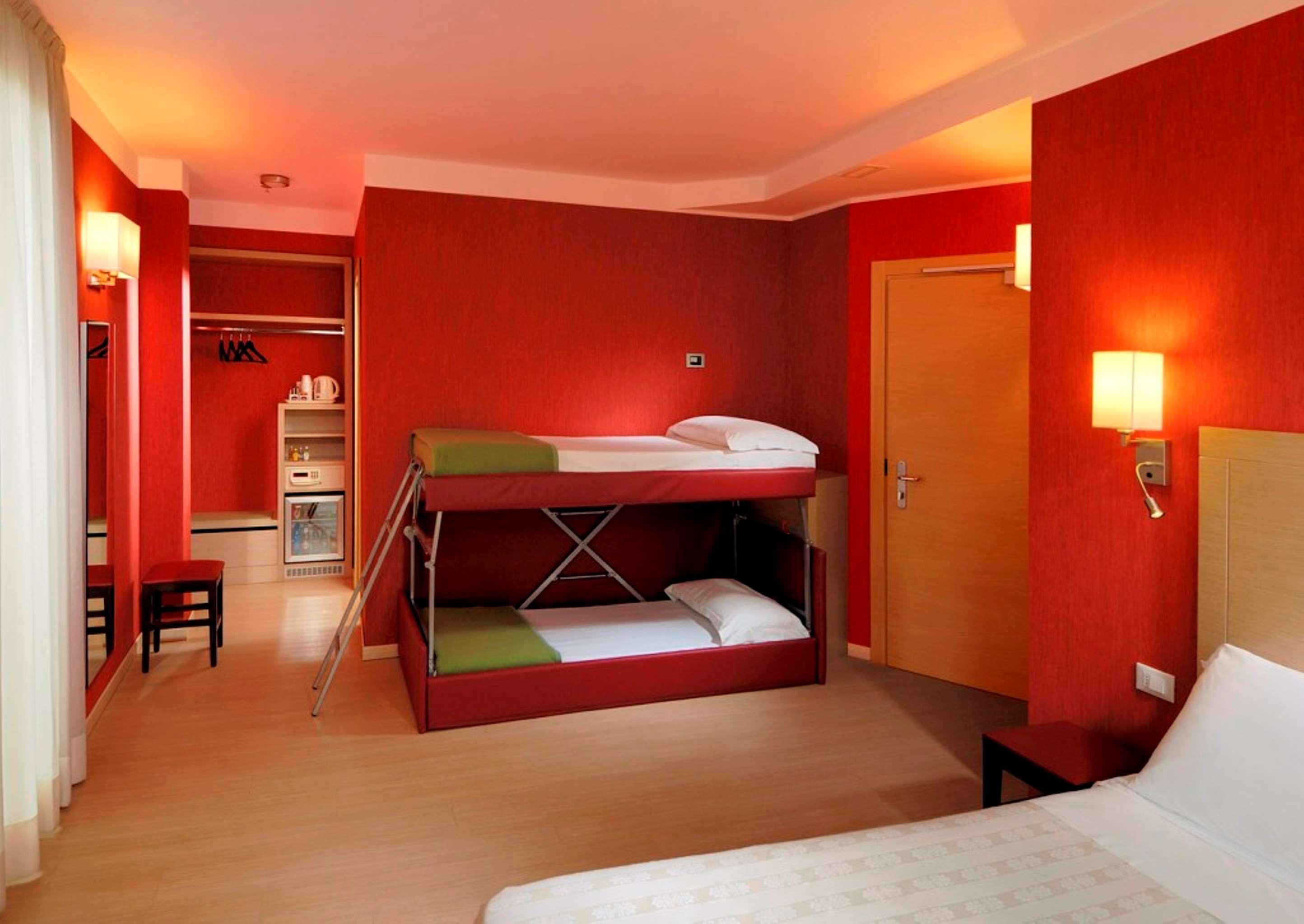 Best Western Porto Antico Genoa Ruang foto