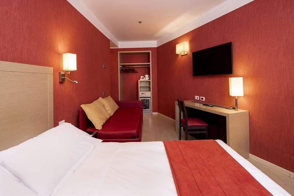Best Western Porto Antico Genoa Ruang foto