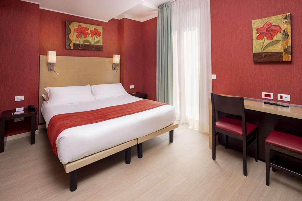 Best Western Porto Antico Genoa Ruang foto