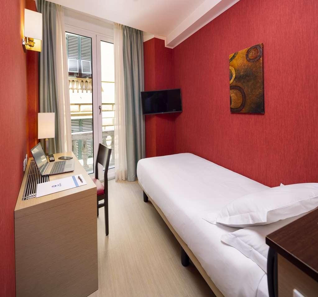 Best Western Porto Antico Genoa Ruang foto
