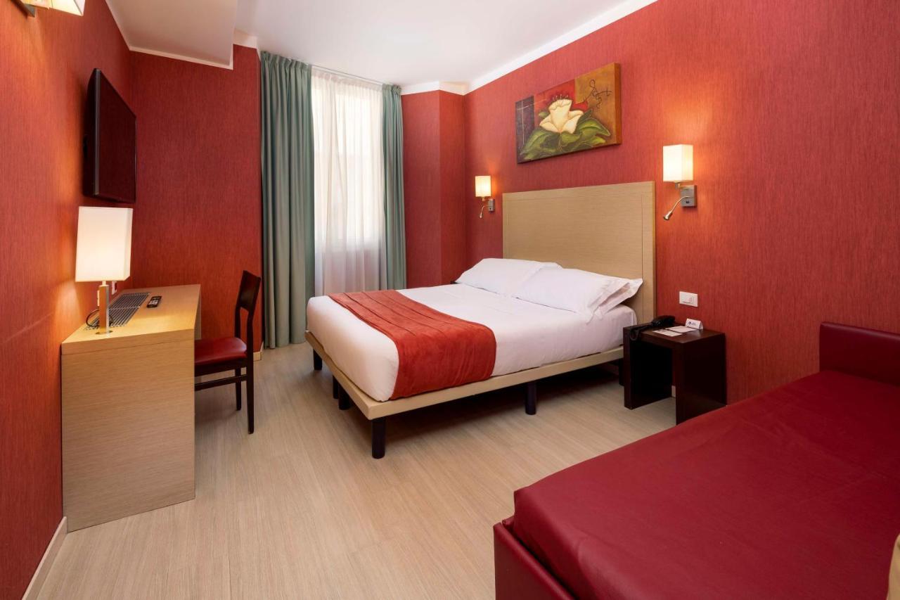 Best Western Porto Antico Genoa Bagian luar foto