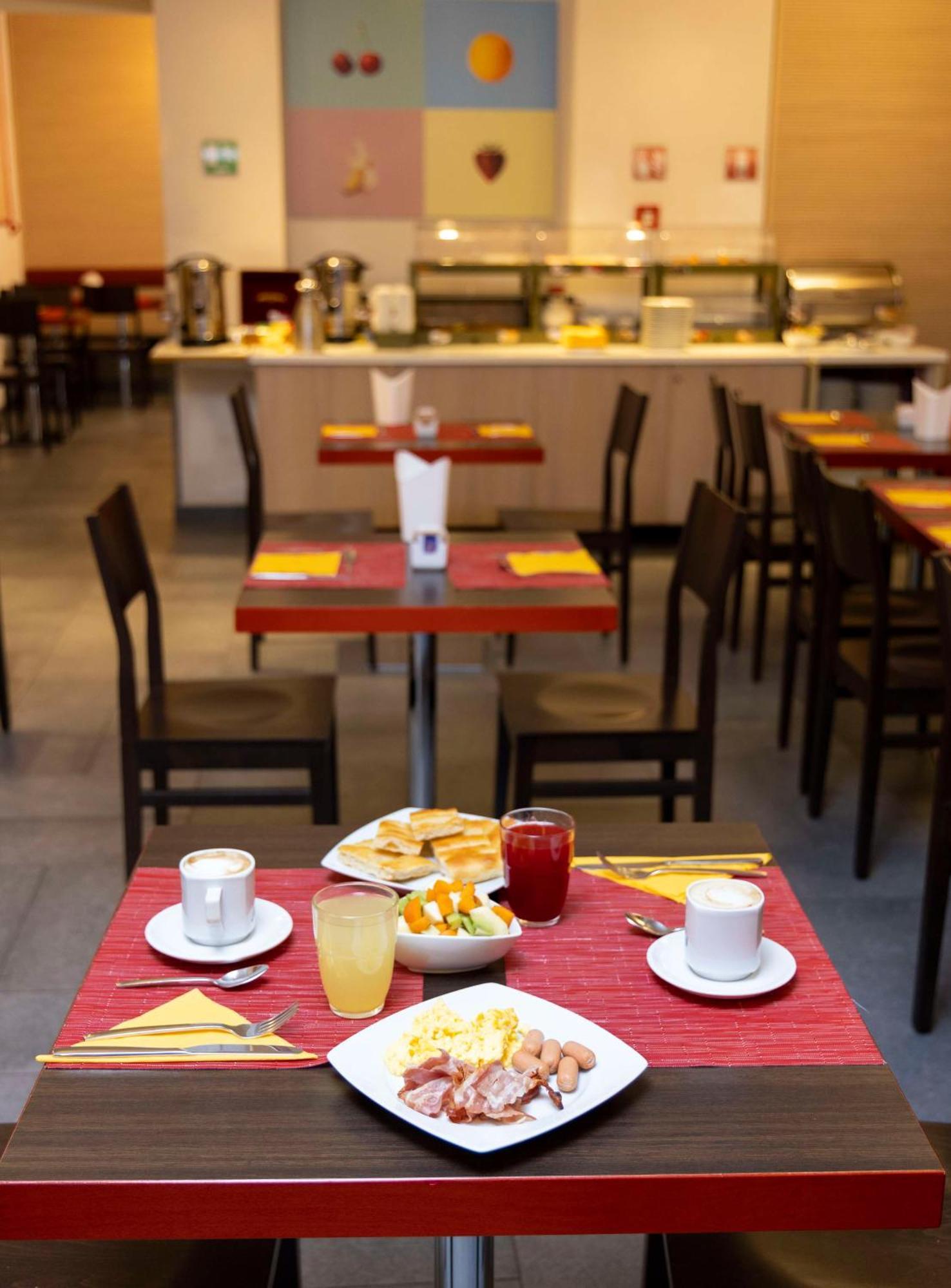 Best Western Porto Antico Genoa Bagian luar foto