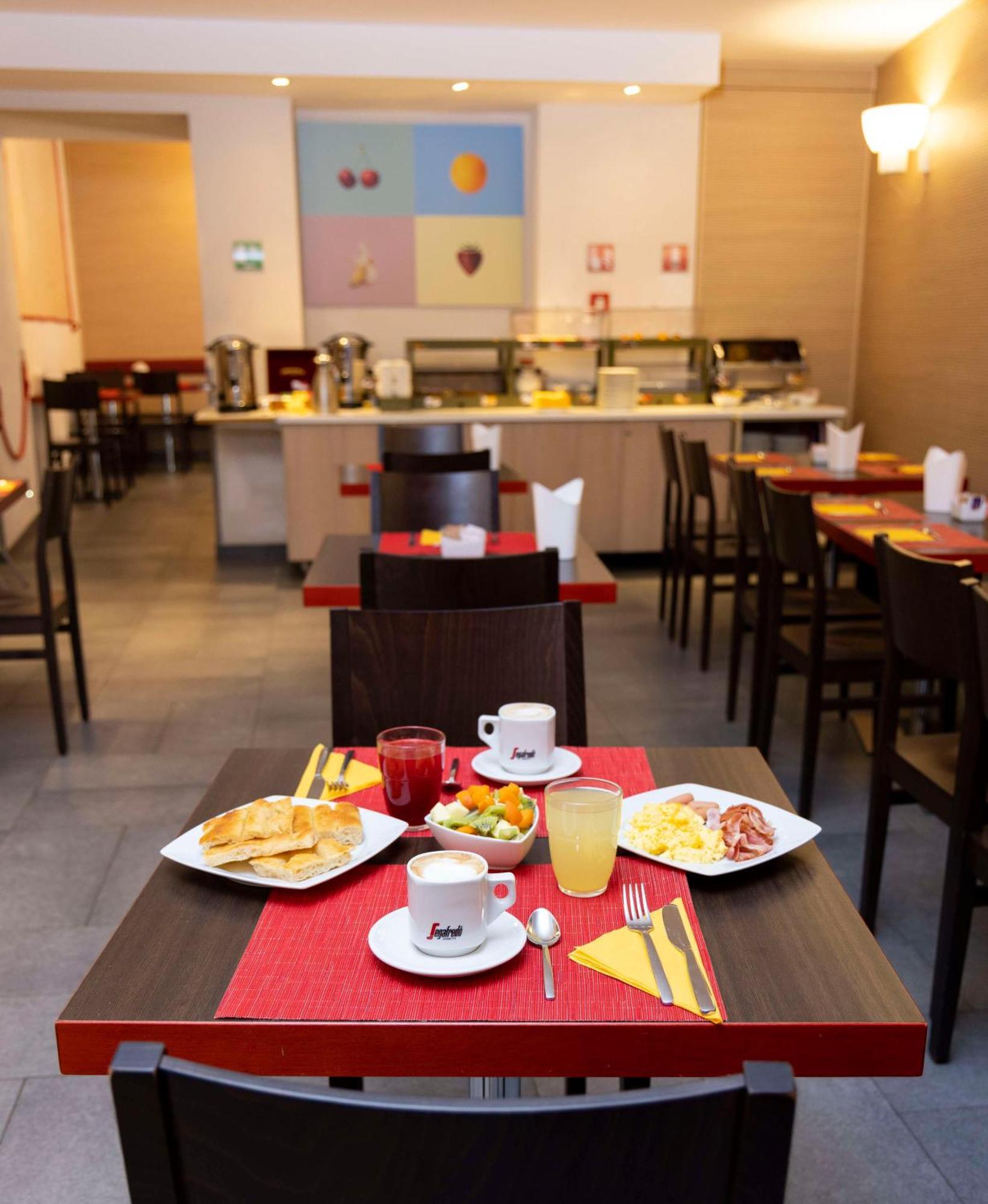 Best Western Porto Antico Genoa Bagian luar foto