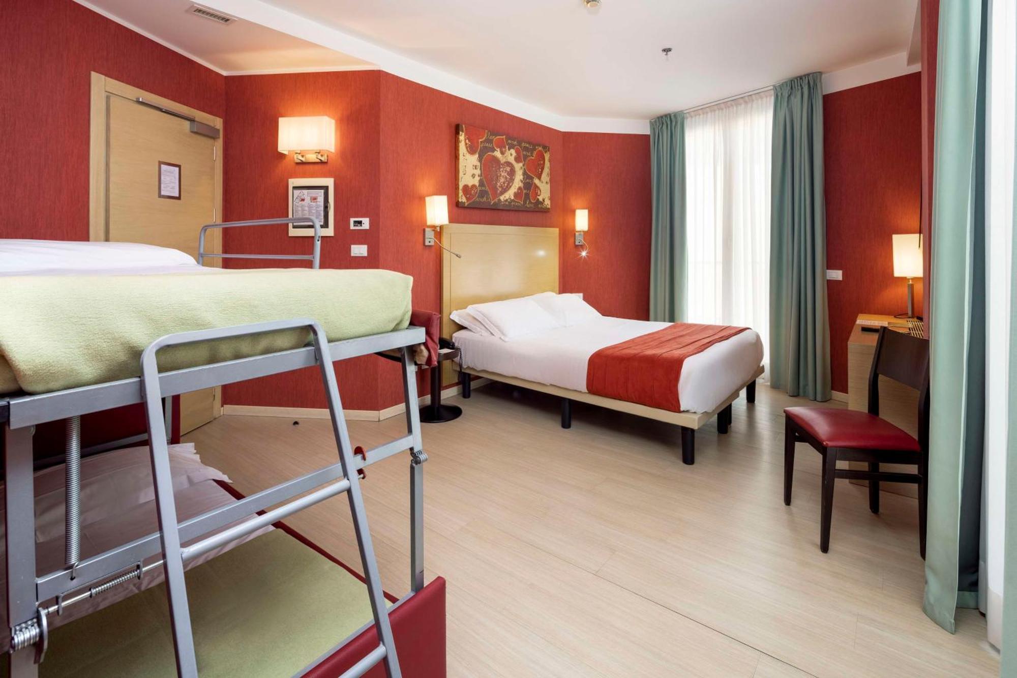 Best Western Porto Antico Genoa Bagian luar foto