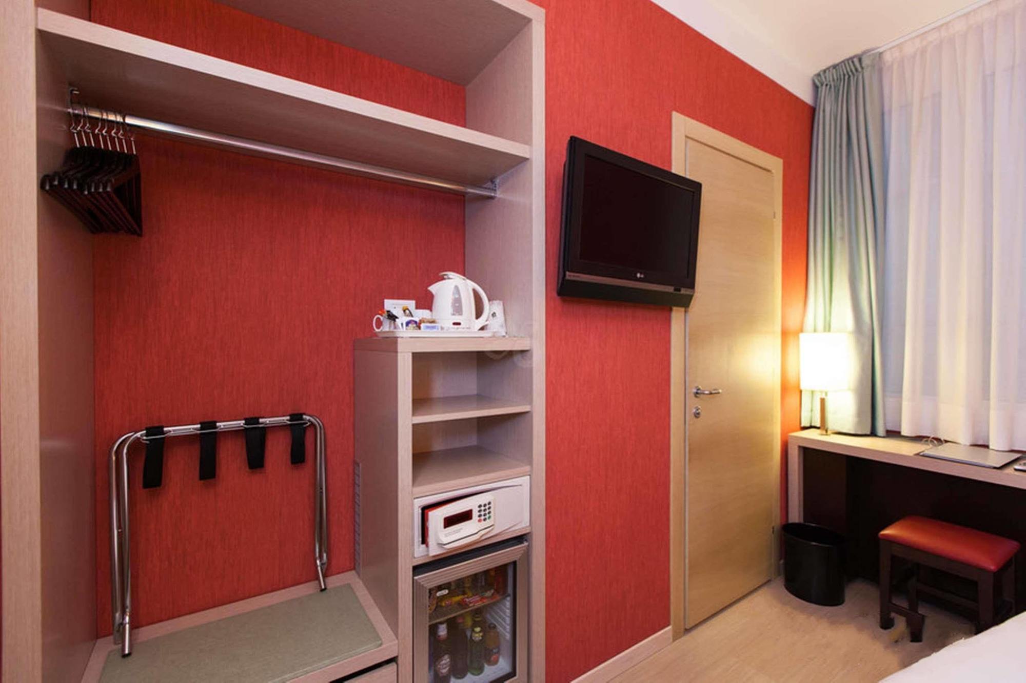 Best Western Porto Antico Genoa Bagian luar foto