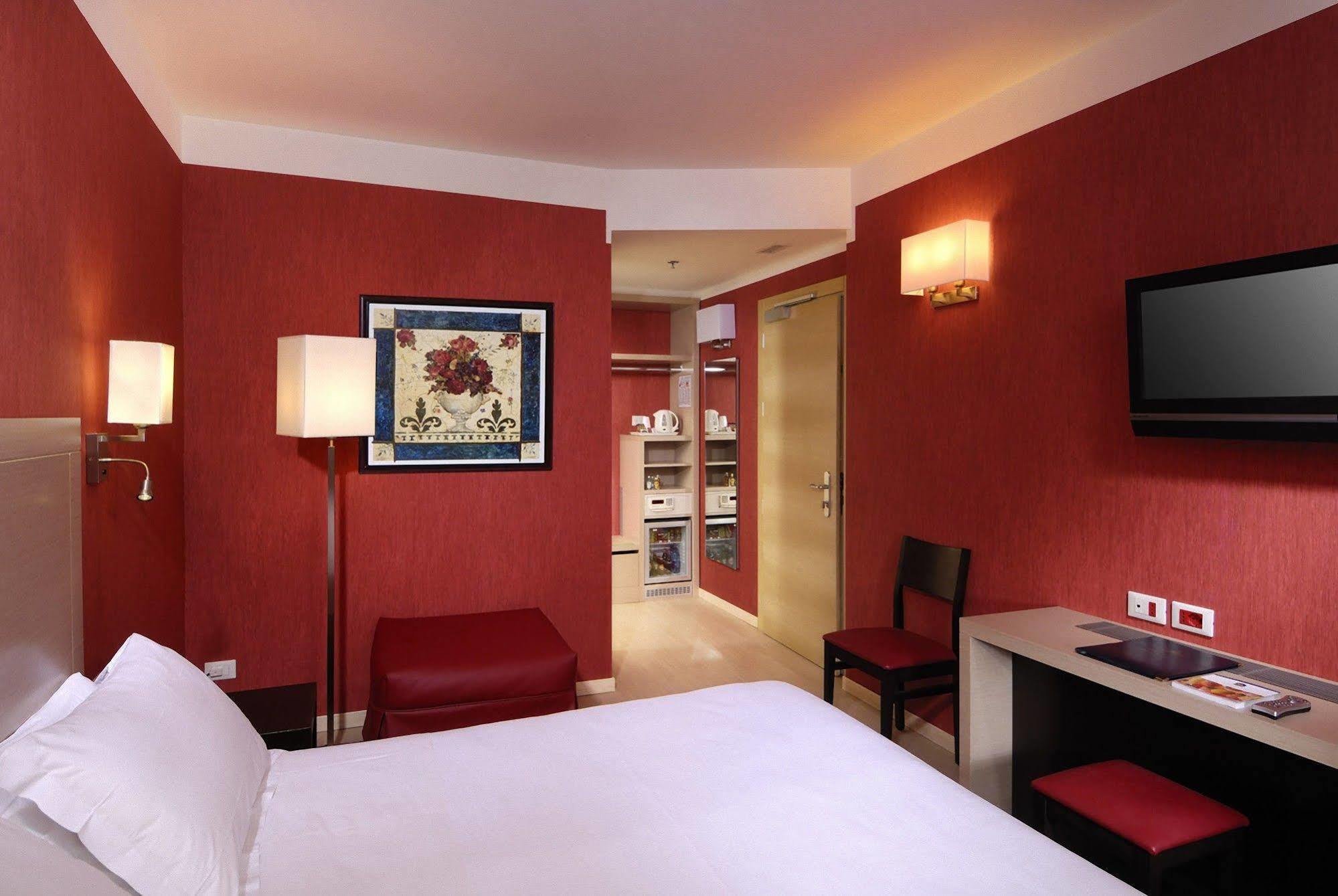 Best Western Porto Antico Genoa Ruang foto